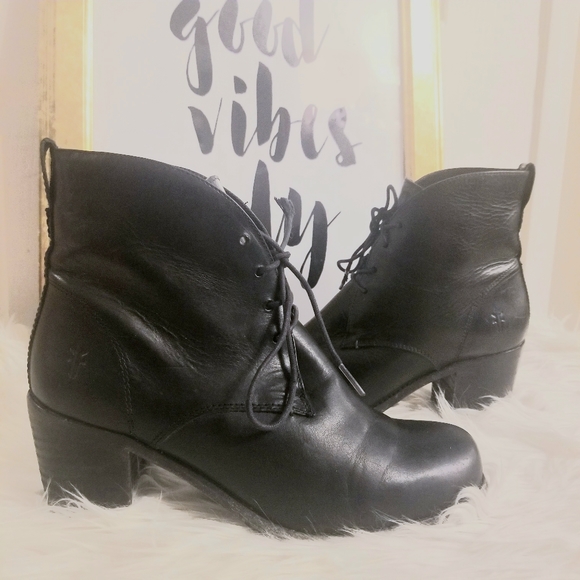 Frye Mid-calf lace up heeled boots - Picture 4 of 8